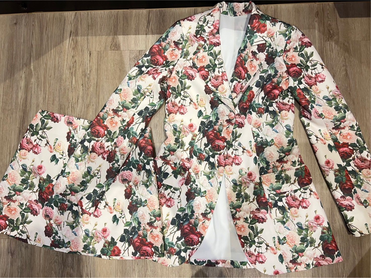 PRE ORDER ชุดสูทสั่งตัด งานพรีเมียม Style 2 (SUIT002) SET เสื้อสูท + กระโปรง - Image 2