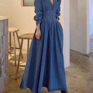 เดรสยีนส์ กระโปรงยาว หลังสม๊อค กระดุมช่วงเอว Free Size