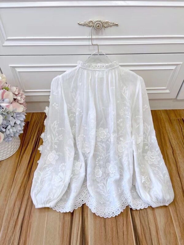 เสื้อแขนนยาวลูกไม้ ปักลายดอกไม้ - Image 2